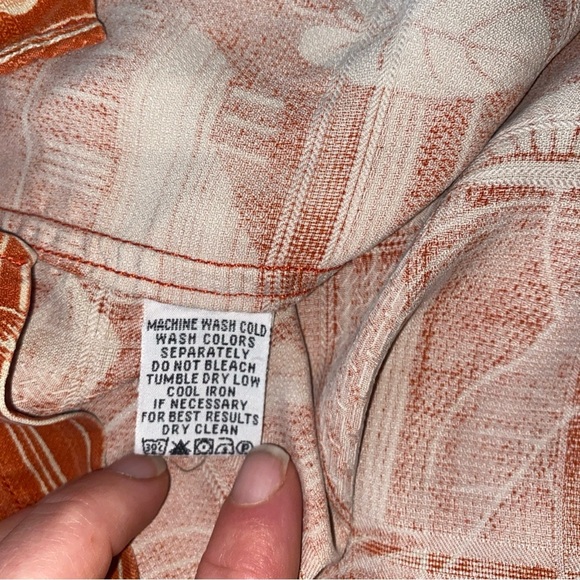 Tommy Bahama Shirt Mens Large Orange Floral Hawiian Silk Hibiscus Beach - Picture 9 of 9